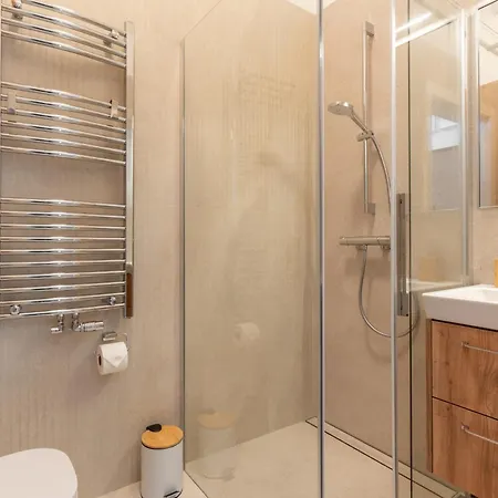 Apartment Retro Design Spot Close To Off-piotrkowska Lodz (Lodz)